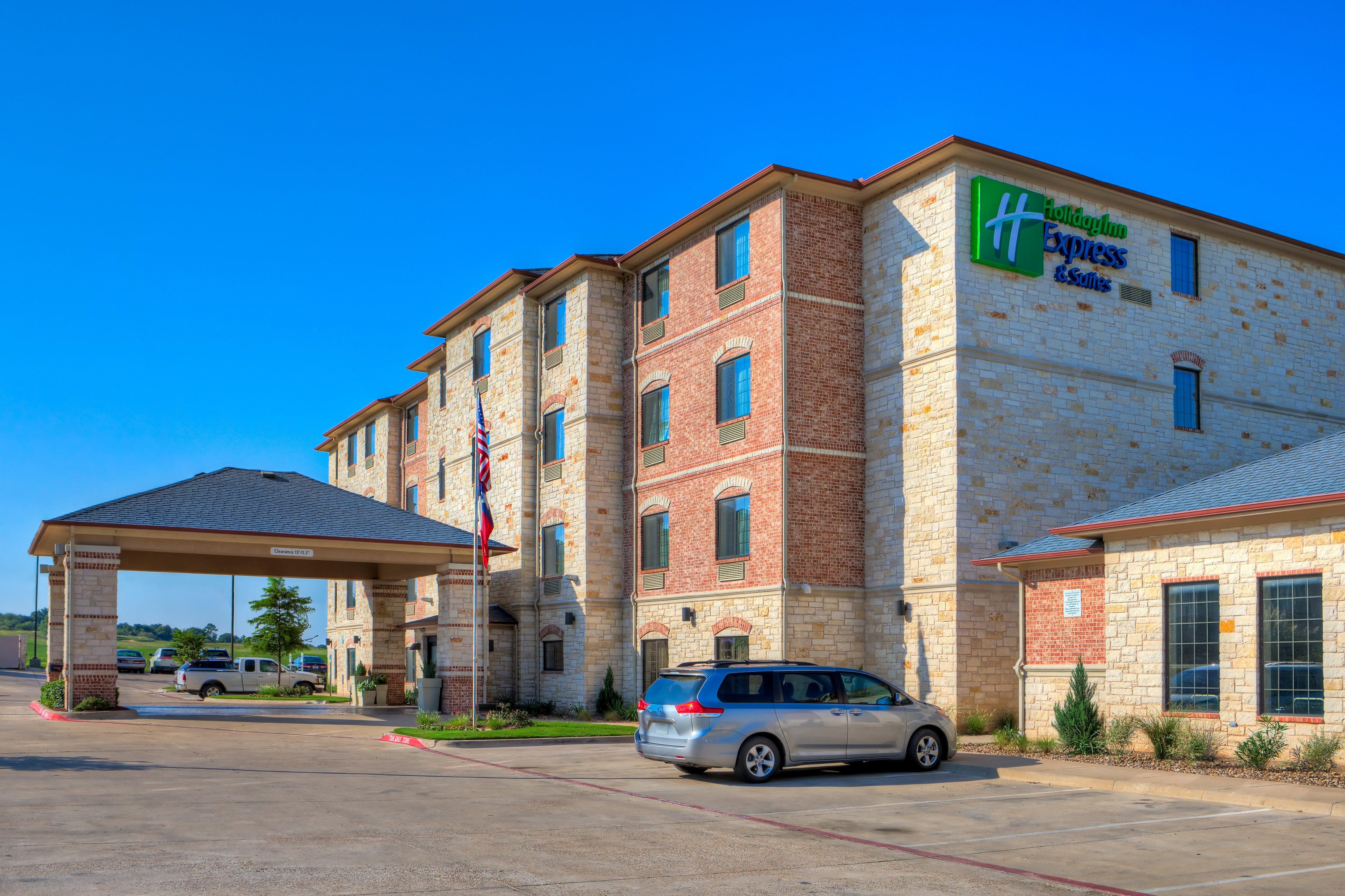 Express And By Ihg 2*