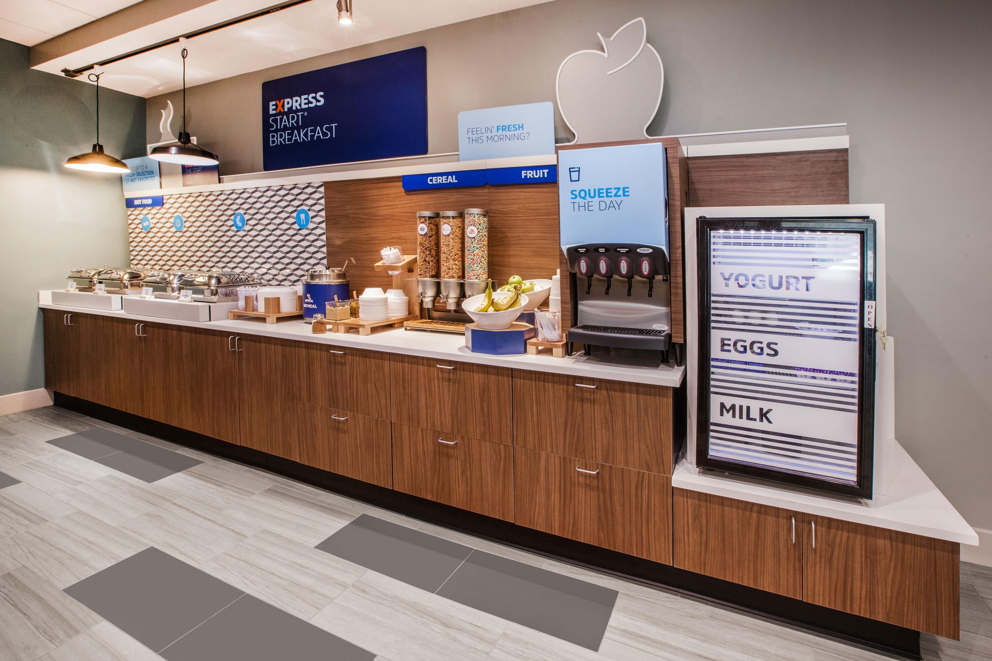 Express And By Ihg 2* Granbury